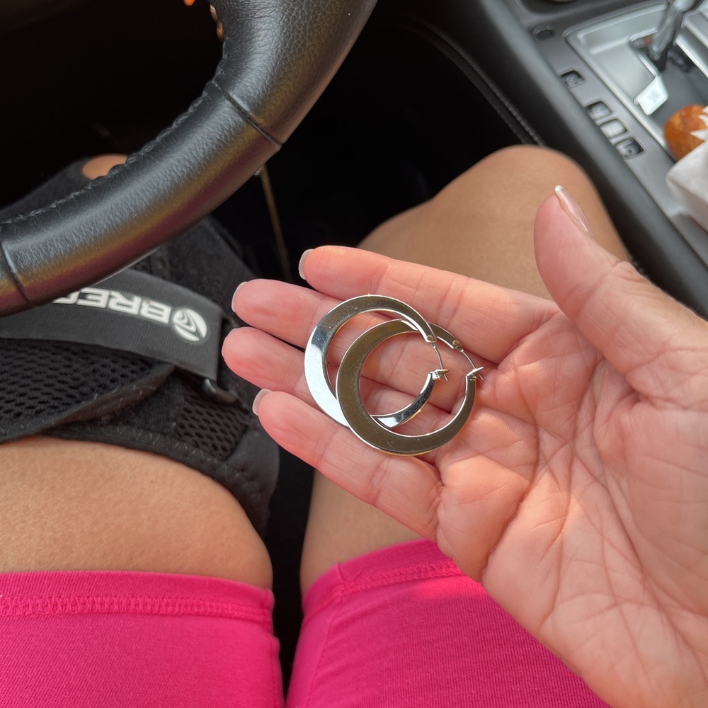 Stainless steel hoop earrings 1inch long